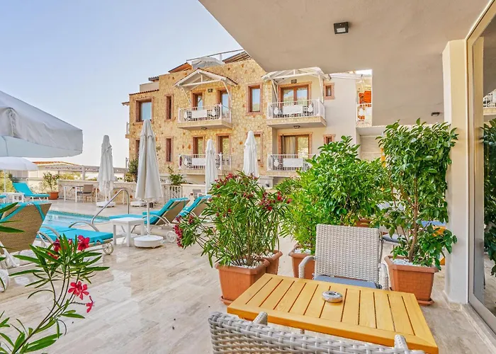 Oasis Hotel (Adults Only)