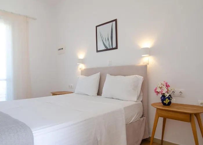 Avra Pension