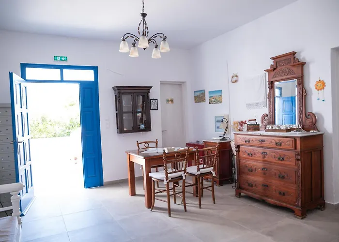 Avra Pension
