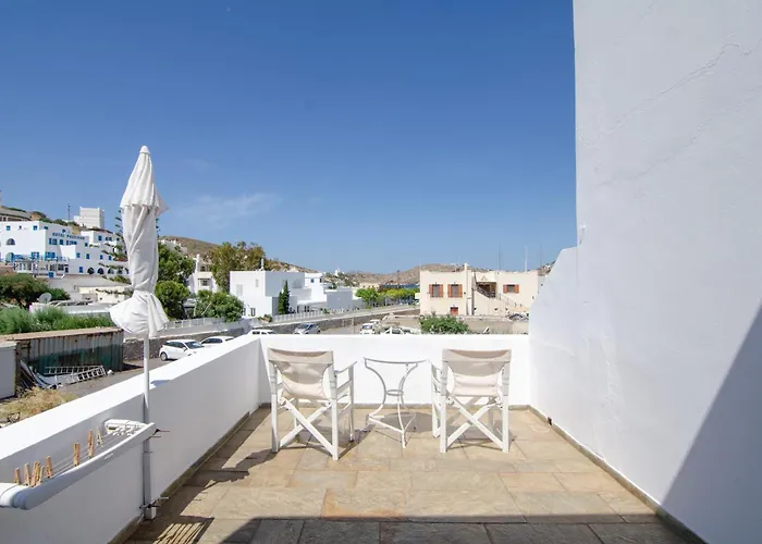 Avra Pension