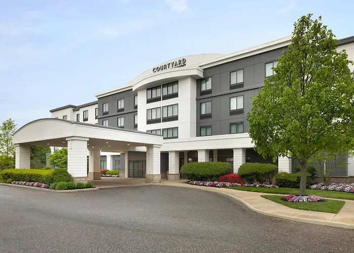 Courtyard Republic Airport Long Island/Farmingdale Hotel