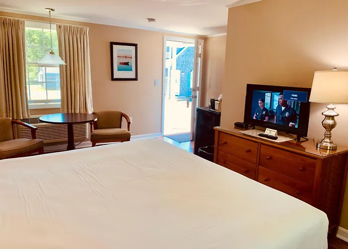 The Chatham Motel