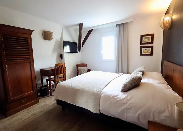 Hotel Du Pot D'Etain