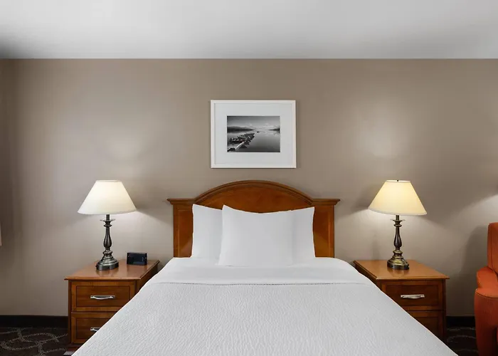 Ramada Bayside Inn&Suites Eureka