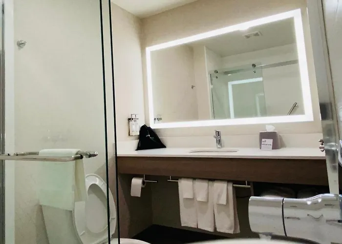 Holiday Inn Express Bluffton By Ihg
