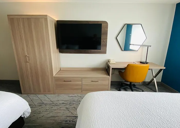 Holiday Inn Express Bluffton By Ihg
