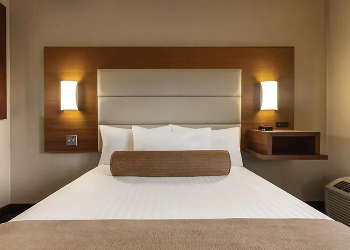 Atlantic Host Hotel, An Ascend Collection Hotel