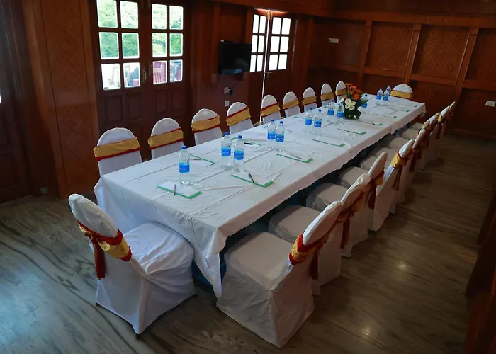Dhanunjayas Luxury Hotel