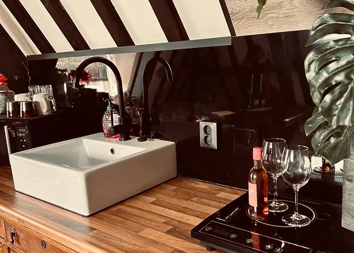Slapen Bij Cafe De Concurrent