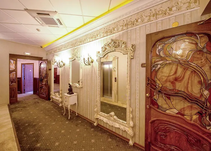 Grand Hotel London