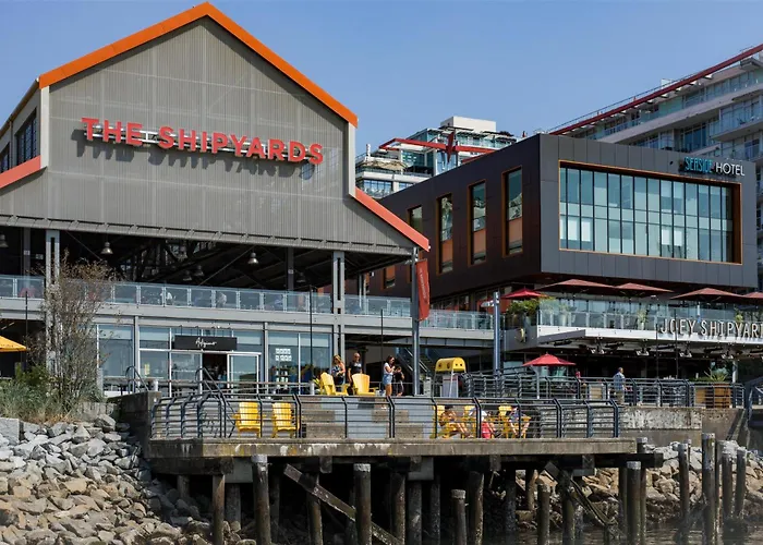 Coast Lonsdale Quay Hotel