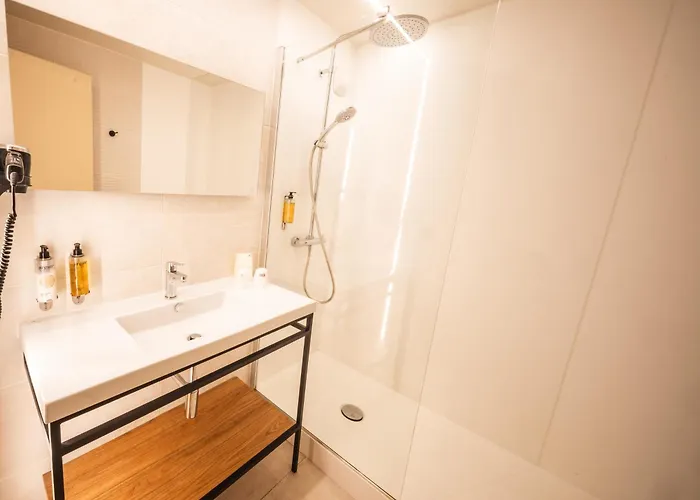 Hotel Neste De Jade