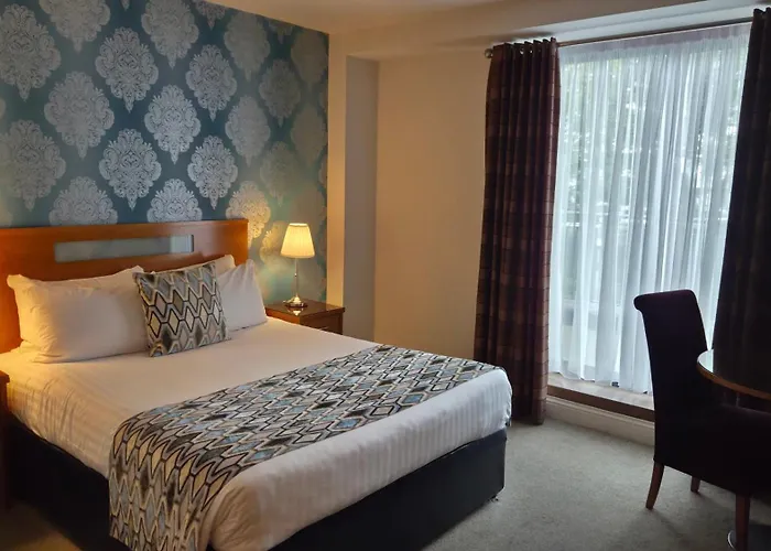 Raheen Woods Hotel