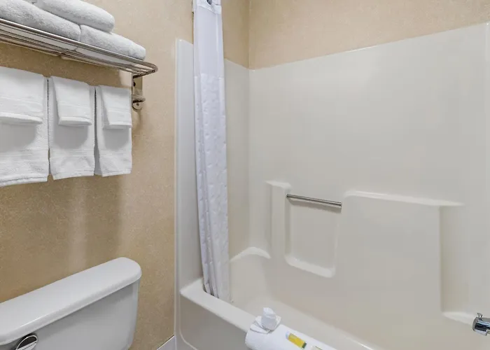 Days Inn By Wyndham Columbia Mall