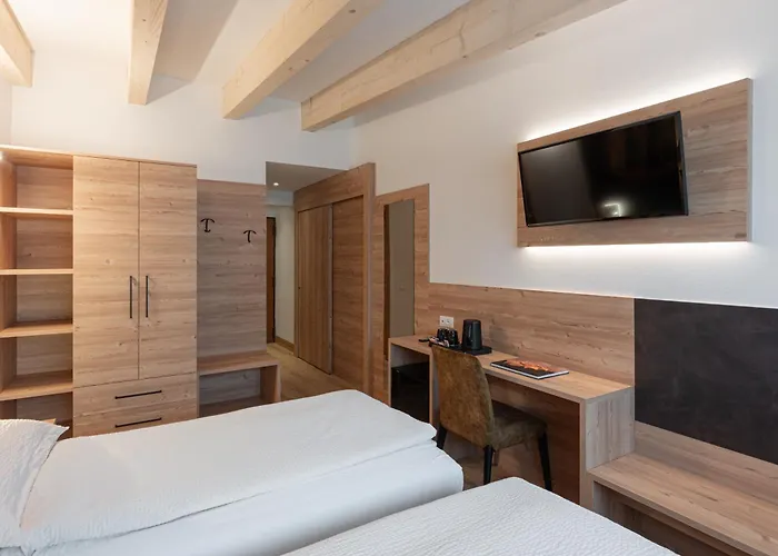 Hotel Alpen