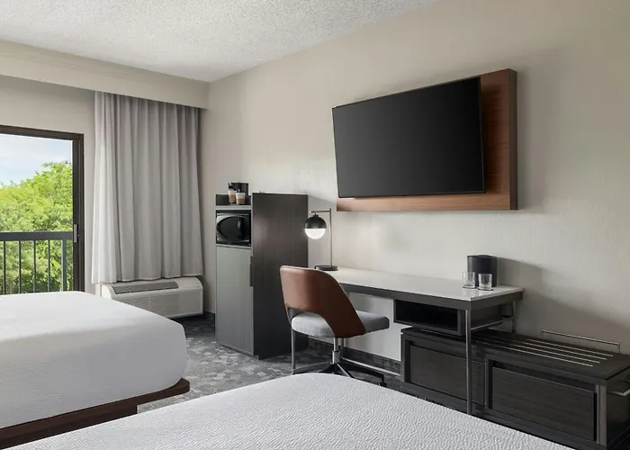 Courtyard By Marriott Dallas-Fort Worth/Bedford