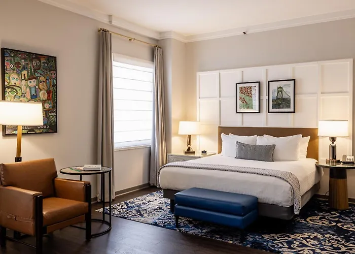 Heathman Hotel