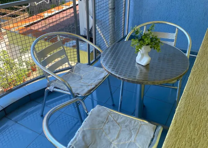Family hotel Neptun - Lozenets