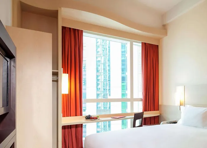 Ibis Hong Kong Central & Sheung Wan