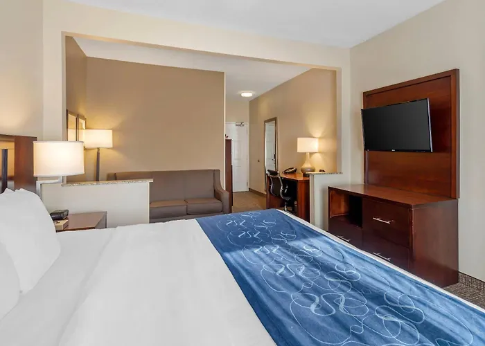 Comfort Suites Normal University Area Bloomington