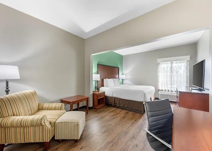 Best Western Plus Georgetown Inn & Suites