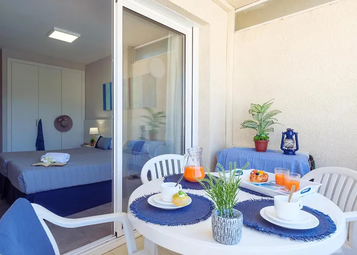 Apartamentos Estival Park