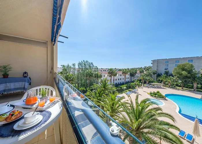 Apartamentos Estival Park