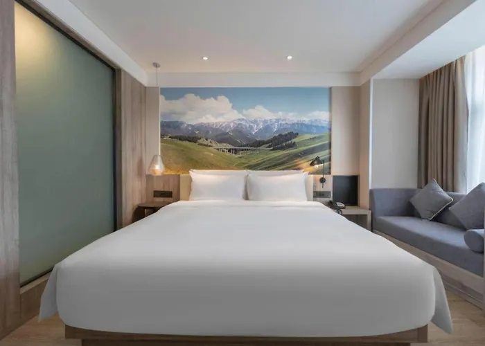 Atour Hotel