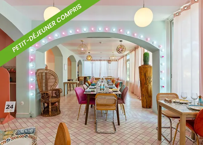 Ibis Styles Pont Du Gard Route D'Avignon