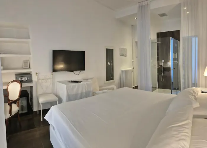 Hotel Eveline 2 - Piscina Privata O Jacuzzi à San Remo