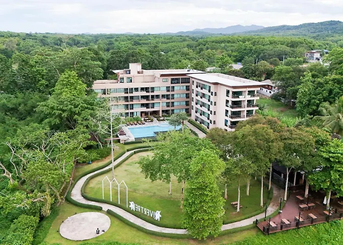 River Tree Resort