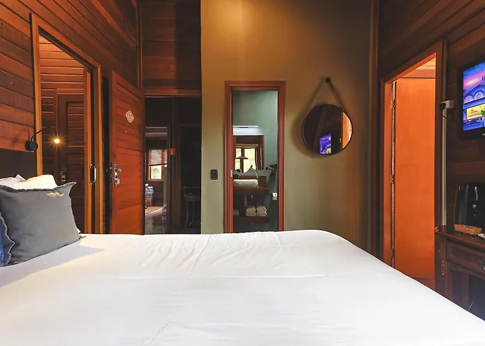 Dom Hotel