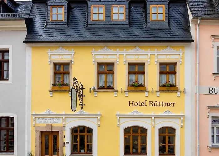 Das Büttner- Im Herzen von Schneeberg - Frühstück buchbar - Parkplatz