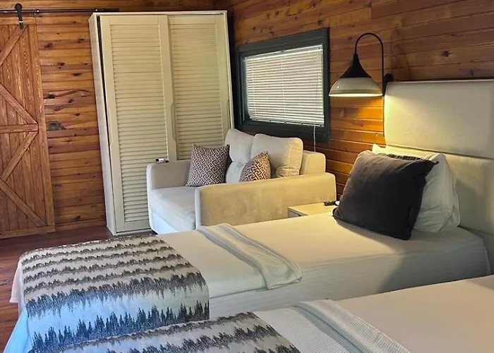 Dolce Vita Luxury Bungalows