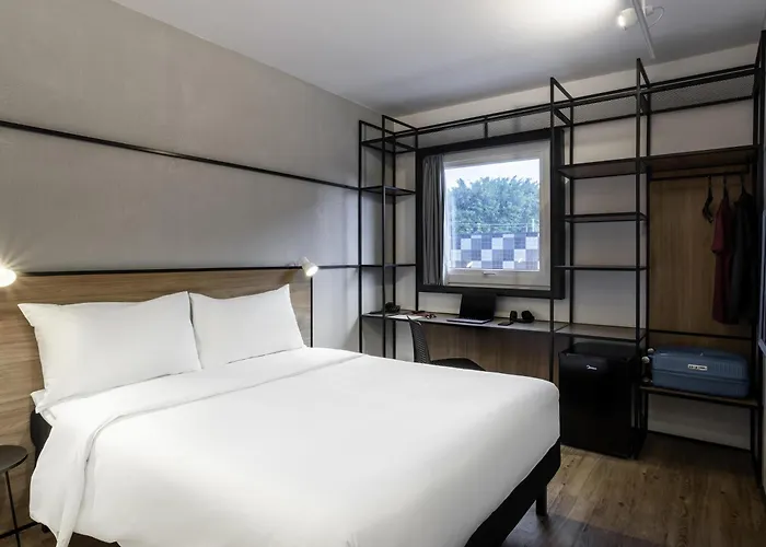 Ibis Botucatu