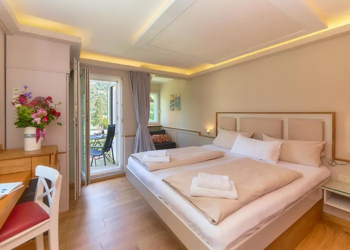Rhein Hotel Bacharach Und Stuebers Restaurant