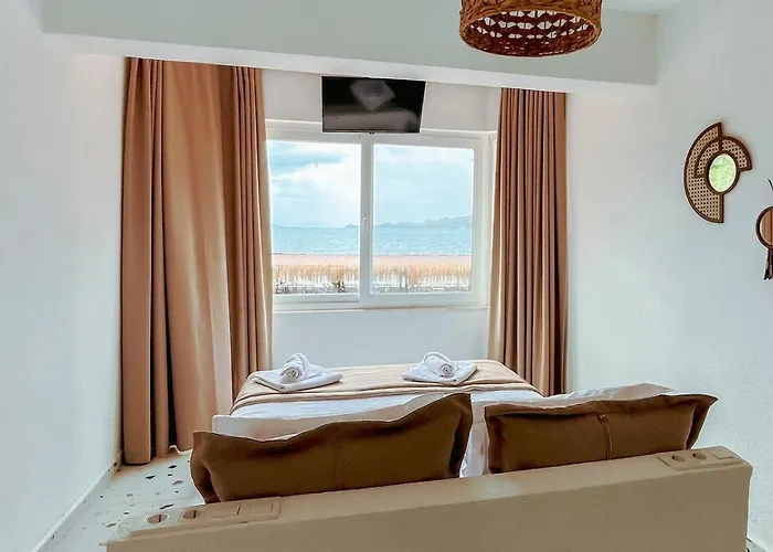 Thanos Hotel
