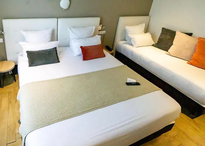 Hotel Courseine Courbevoie