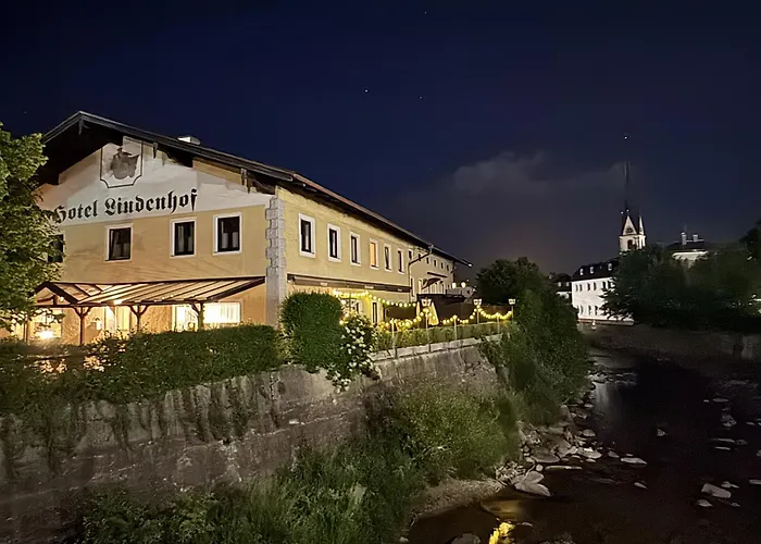 Hotel Pension Lindenhof Prien