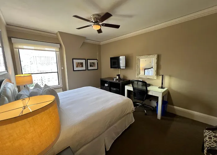 Kensington Park Hotel