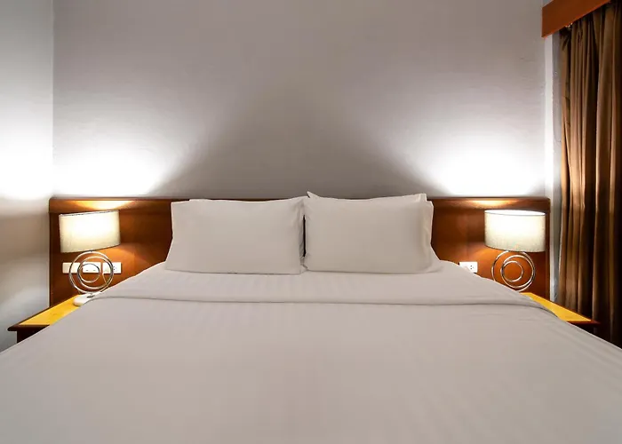 C & N Hotel Patong, Phuket