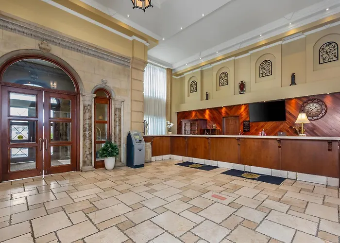 Hotel Brossard, An Ascend Collection Hotel