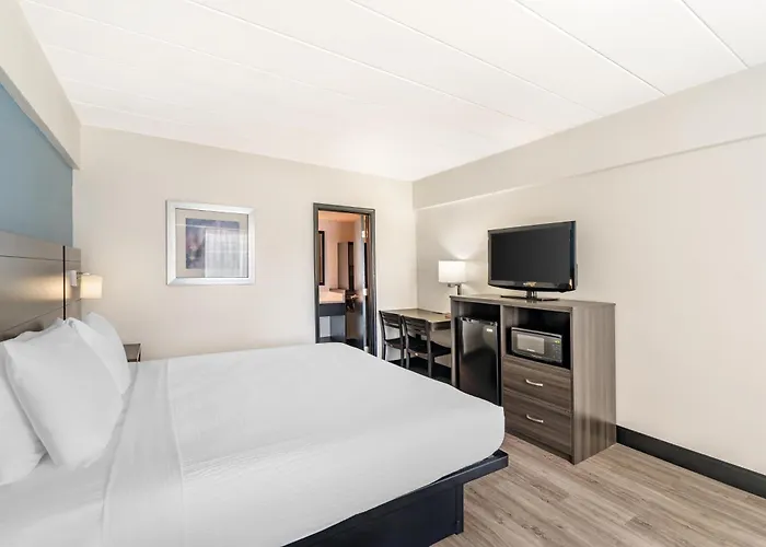 Surestay Hotel By Best Western Virginia Beach Royal Clipper