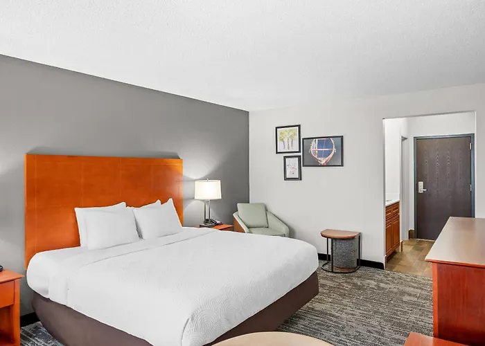 Country Inn & Suites By Radisson, Muskegon, Mi