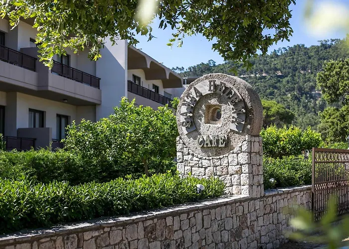 Santa Helena Hotel (Adults Only)
