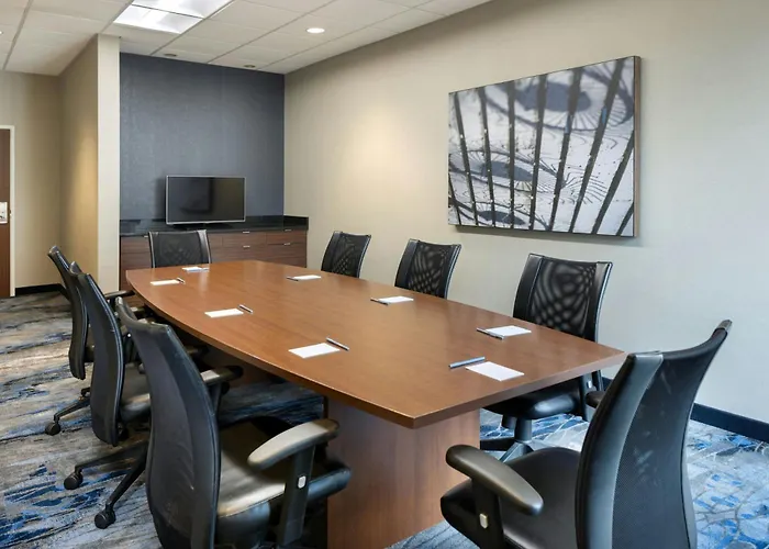Fairfield Inn & Suites By Marriott Bowling Green