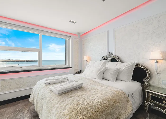 Diamond Suites By Reykjavik Keflavik Airport