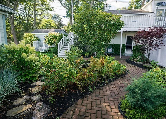 The Trellis House Bed & Breakfast Ogunquit