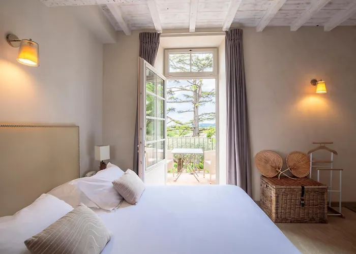 Boutique Hotel La Villa Montesquieu & Sa Piscine