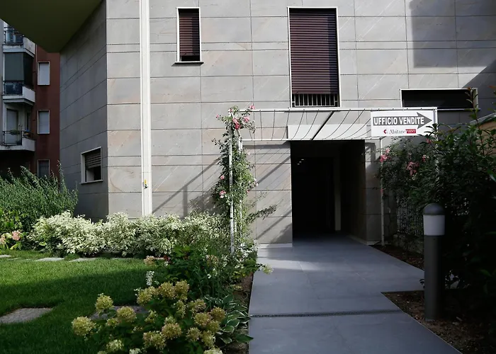ampio appartamento con giardino e box